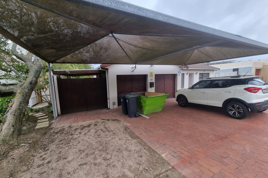 To Let 3 Bedroom Property for Rent in Vredekloof Western Cape